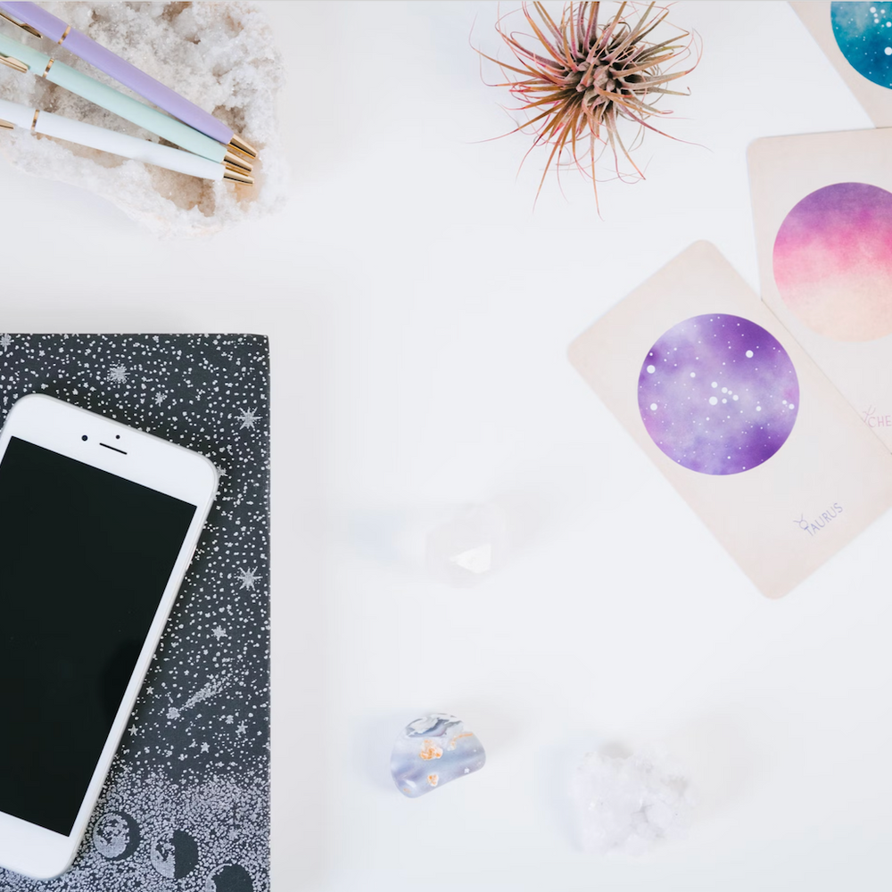 How to start a Tarot reading business on Instagram