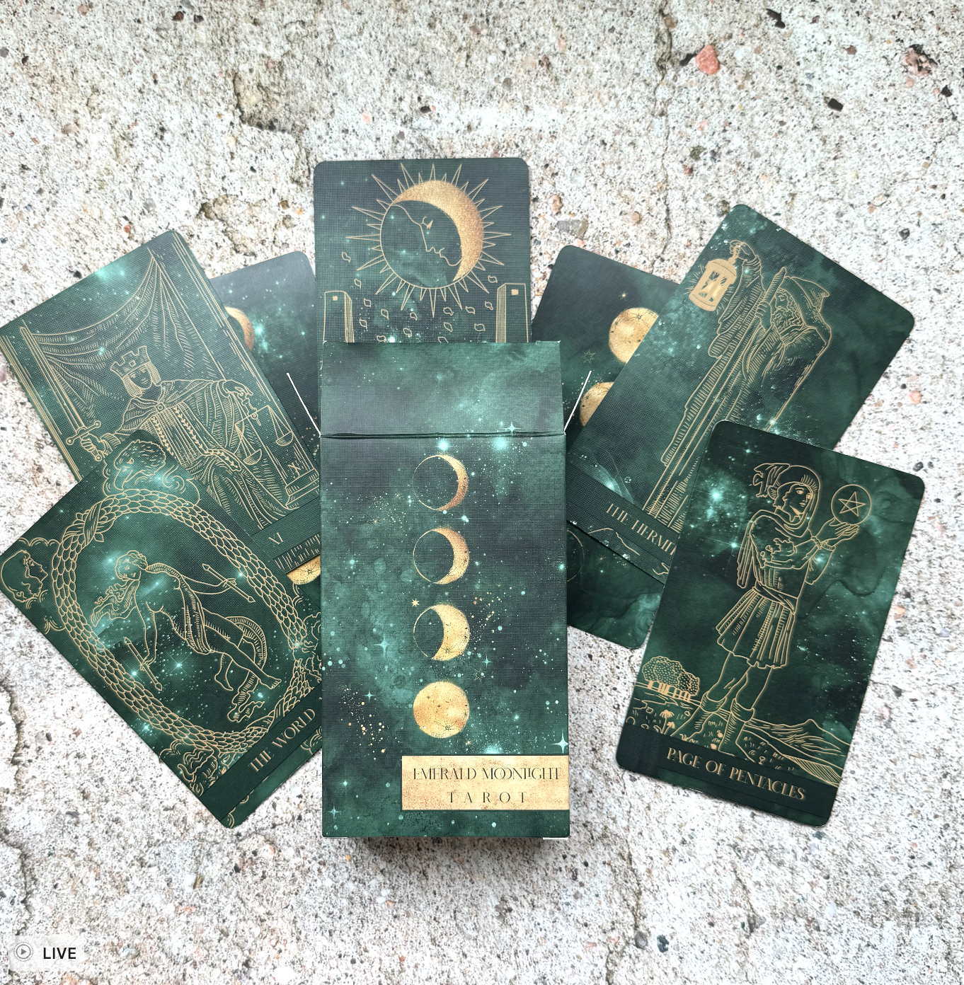 Top 10 Tarot Decks for Beginners in 2025